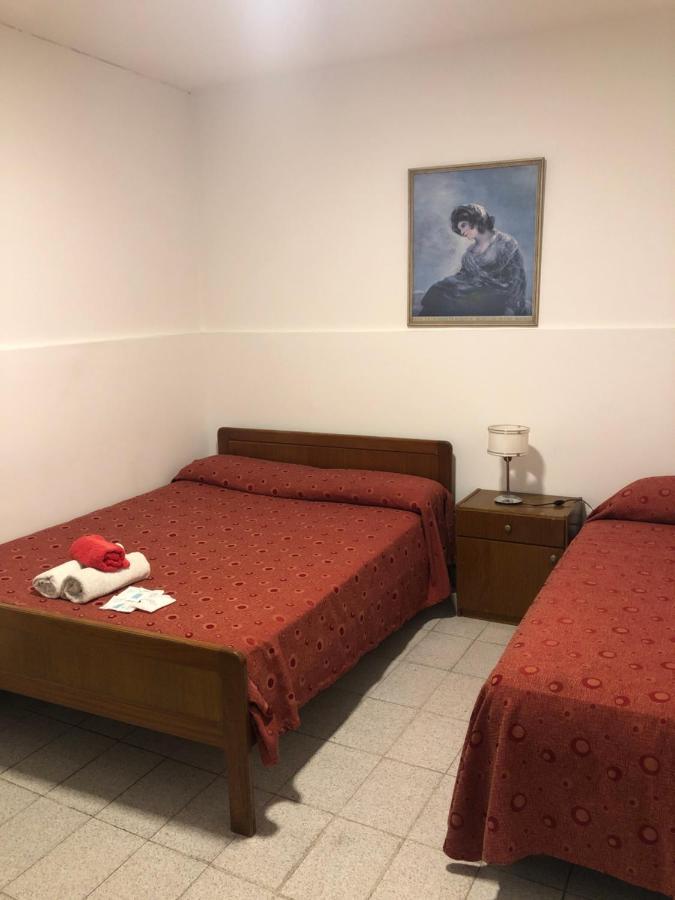 Hotel San Carlos Buenos Aires Esterno foto